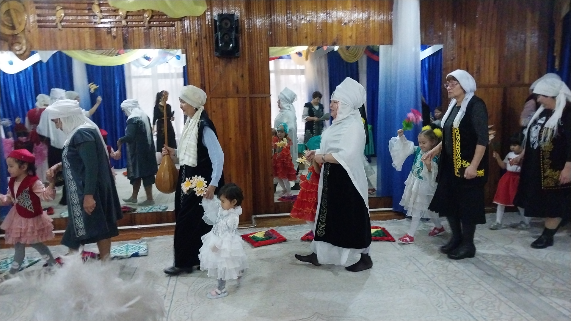 Асыл әжелер мектебі