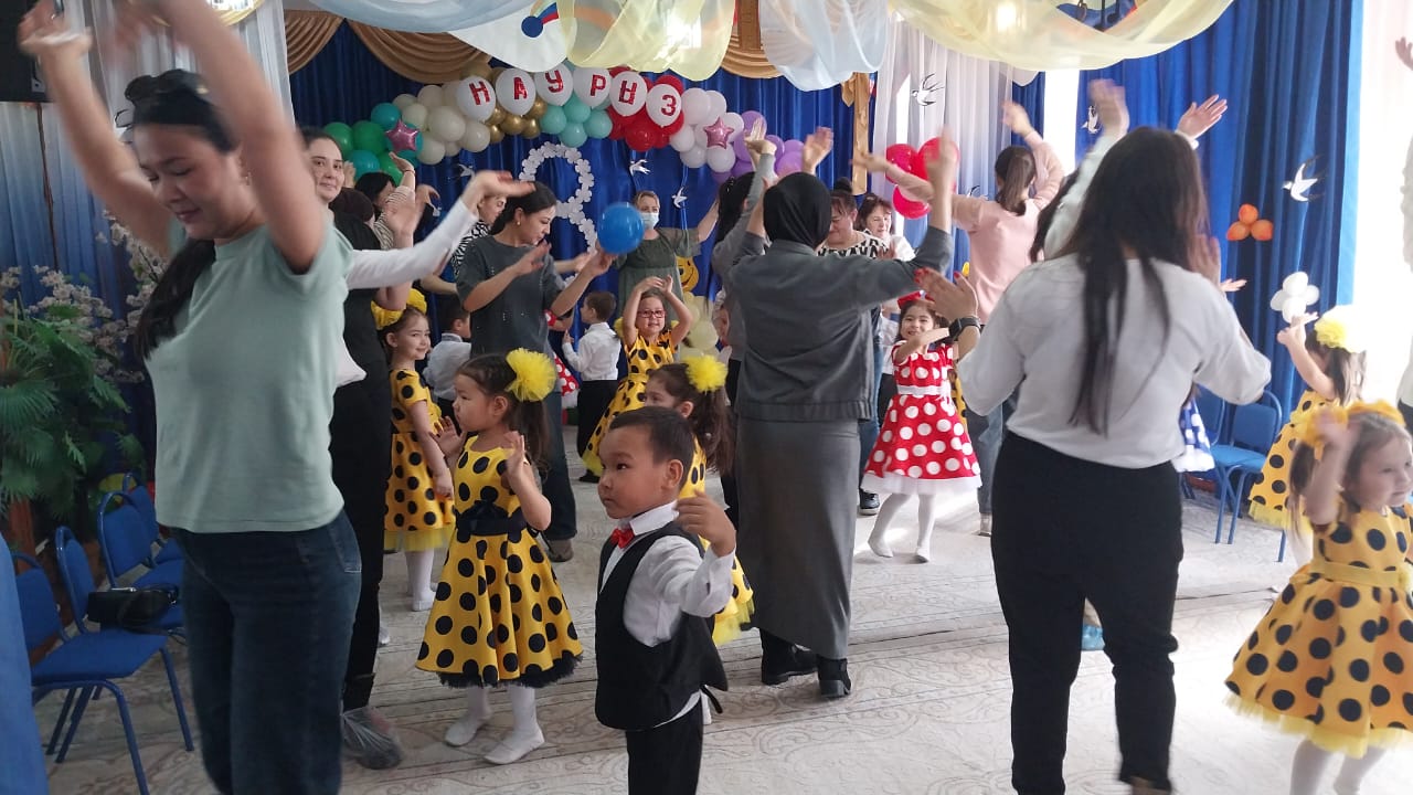 Ертеңгілік: «Мерекеңмен-Анашым!»